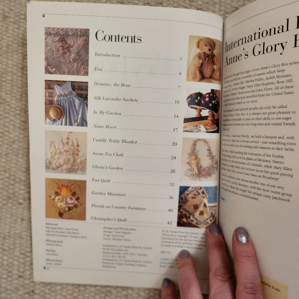 Anne's Glory Box Book Seven Gloria McKinnon 2011